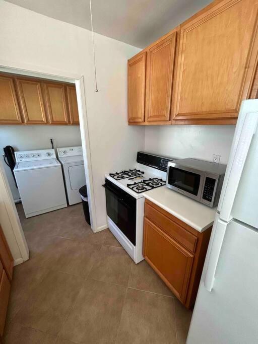 Entire Home By Newport Beach, Disneyland And Sna! Коста Меса Экстерьер фото